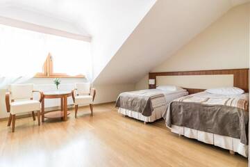 Фото номера Двухместный номер с 1 кроватью Отель Hotel Osada Karbówko Wellness &amp; SPA г. Elgiszewo 5