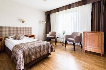 Фото номера Двухместный номер с 1 кроватью или 2 отдельными кроватями Отель Hotel Osada Karbówko Wellness &amp; SPA г. Elgiszewo 2