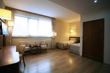 Фото номера Двухместный номер с 1 кроватью Отель Hotel Osada Karbówko Wellness &amp; SPA г. Elgiszewo 6